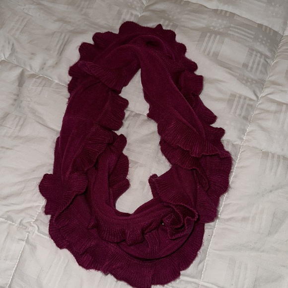 RUFFLED PURPLE/DEEP PINK INFINITY SCARF NEW - Picture 5 of 5